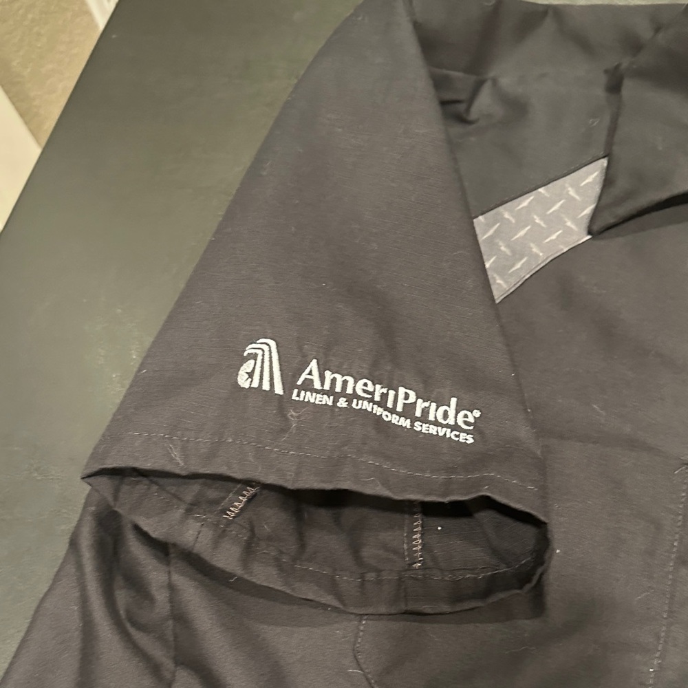 Men's Black and Gray Bowling Garage Casual Button Down Shirt from SEMA Show - Picture 8 of 9